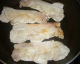A picture of step 2 of Oil-free and Healthy Pan-Fried Ginger Pork.