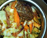 A picture of step 3 of Chips with cabbage and carrots stir-fry.