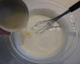 A picture of step 5 of No-Bake (Rare) Cheesecake.