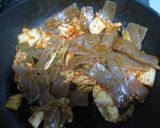 A picture of step 3 of Konnyaku Kimchi.