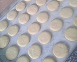 Foto del paso 3 de la receta: Galletitas de polenta