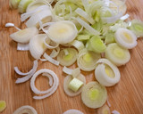 Foto del paso 1 de la receta: Crema o puré de calabacín