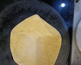 A picture of step 3 of Missi paratha.