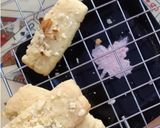 A picture of step 5 of Butter almond sticks.