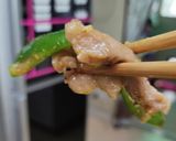 รูปขั้นตอนการทำที่ 9 ของ หมูผัดพริก