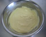 A picture of step 5 of Rice Flour Yogurt Cake with Kiwi.