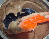 Foto langkah ke 3 dari resep Bolu marmer coklat lumer.