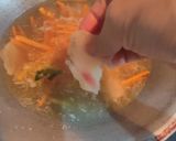 Foto langkah ke 4 dari resep Sup dori enoki.
