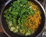 Foto del paso 4 de la receta: One pot pasta, con brócoli y acelga
