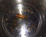 A picture of step 2 of Raw Turmeric Kacchi Haldi And Ginger Milk.