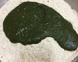 A picture of step 3 of Bathua paratha.