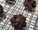 Foto langkah ke 7 dari resep Chocolate Butter Cookies.