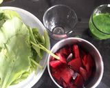 A picture of step 1 of Beetroot palak Choor Choor paratha.