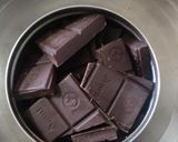 A picture of step 4 of Bourbon Biscuit and Gems cake.