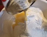 Foto langkah ke 3 dari resep Butter Cream Anti Eneg.
