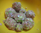 A picture of step 3 of Minced Pork Cutlets with Ham and Cabbage.