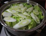 A picture of step 2 of Chicken Drumettes and Juicy Cabbage Stewed in Miso.