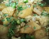 A picture of step 2 of Gobhi Aluu.