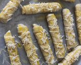 Foto langkah ke 7 dari resep Cheese Roll Pastry.