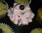 A picture of step 9 of Blueberry muffins.