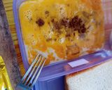 Foto langkah ke 2 dari resep Classic French Toast.