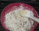 Foto langkah ke 2 dari resep Cireng Nasi Sisa Sambal Bon Cabe.