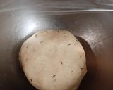 A picture of step 2 of Crispy Bhakri.