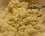 A picture of step 2 of Baked Cheesey Cauliflower Rounds.