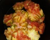 Foto del paso 2 de la receta: Tomate relleno en rodajas🍅😋