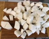 Une image de l'étape 8 de Pommes de terre, carottes et navets marteaux fruités.