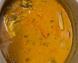 A picture of step 4 of South Indian fish curry.