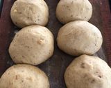 A picture of step 2 of Hot Cross Buns.