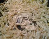 Leung mein wong (noodles golden both sides) recipe step 4 photo