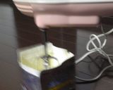 A picture of step 2 of Easy and Quick Way to Make a Small Amount of Whipped Cream.