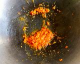 Foto langkah ke 1 dari resep Udang Pedas Bumbu Kuning.