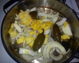 A picture of step 1 of Sweet and spicy hot dog topper.