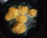 A picture of step 3 of Stuffed mushroom kola urundai.