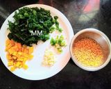 A picture of step 1 of Pumpkin saag.