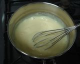 A picture of step 2 of 5-Minute Custard-like Cream.