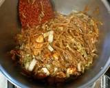 Thai Fried Noodles (Pad Siewe) recipe step 13 photo