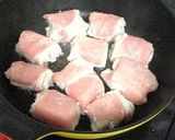 A picture of step 2 of Easy Daikon Radish Meat Wraps.