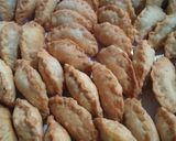 Foto langkah ke 5 dari resep 100 Pastel murmer tetap untung jual 1000.