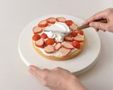 A picture of step 16 of Buttery Love Xmas Shortcake.