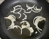 Foto del paso 2 de la receta: Chilaquiles rojos