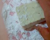 A picture of step 2 of Easy Shallow-Fried Tofu with Mentsuyu.