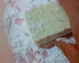 A picture of step 2 of Easy Shallow-Fried Tofu with Mentsuyu.