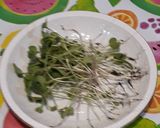 Foto del paso 3 de la receta Tortilla de cebolla tierna con brotes de brócoli