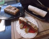 Foto del paso 3 de la receta: Rollitos mexicanos con tortilla y tomate