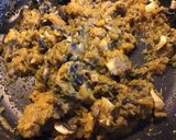 Une image de l'étape 5 de Courge butternut « scream » Halloween farci champignons pesto mozzarella et tomate.