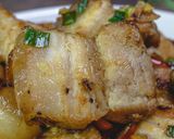 รูปขั้นตอนการทำที่ 22 ของ สามชั้นคั่วพริกเกลือ หอม อร่อย ทานไม่เคยเหลือ
